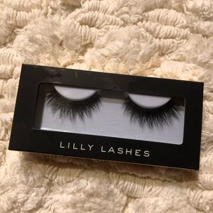 Lilly Lashes Synthetic in Orlando